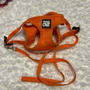 Travel cat harness 
Used
